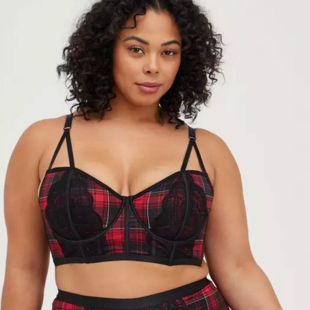 NWOT 🎉 Torrid sz 2 Plaid Lace Bralette - Red and Black